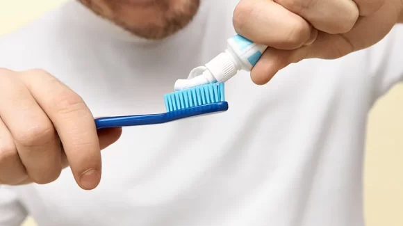 Cómo cepillarse los dientes correctamente Cómo cepillarse los dientes correctamente